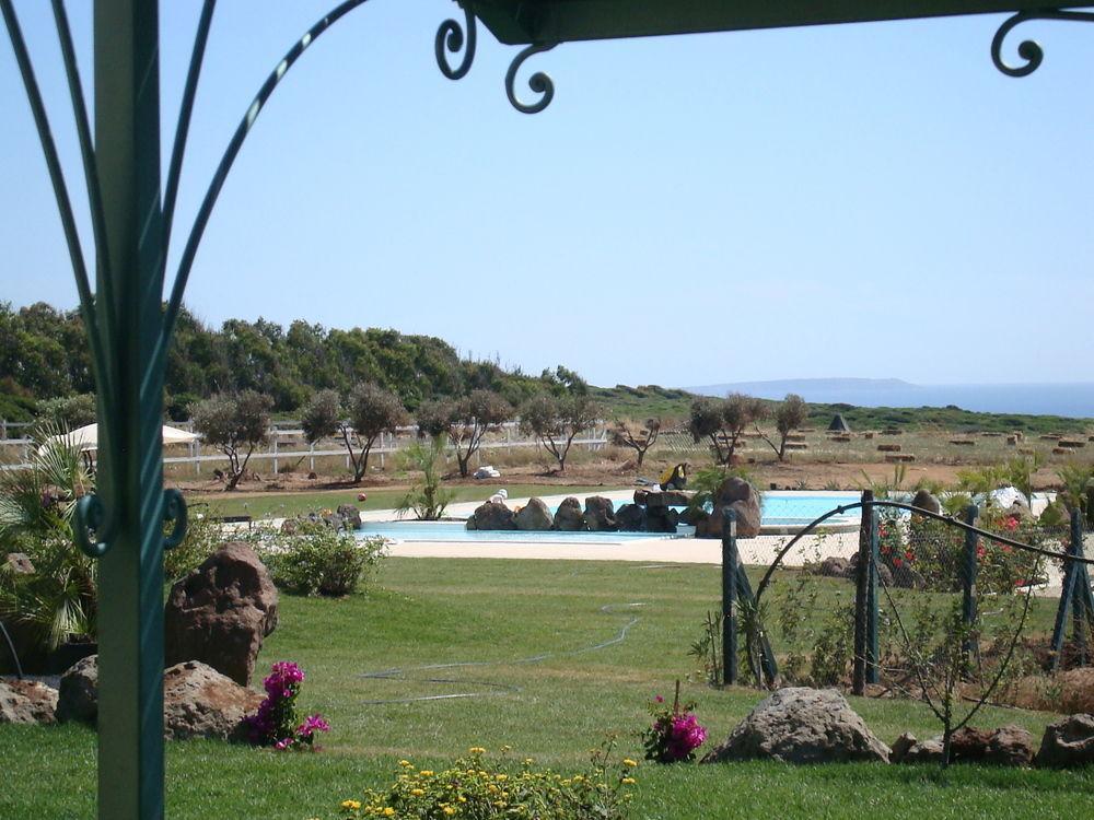 Country Resort Capo Nieddu Santa Caterina Di Pittinuri  Exterior foto